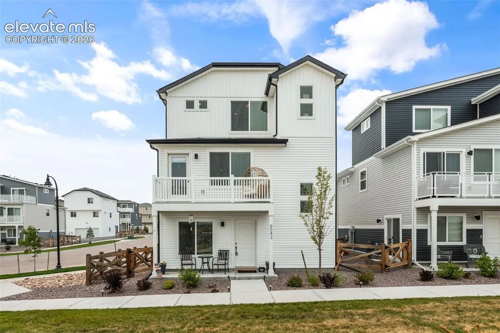 6043 Notch Top Way, Colorado Springs