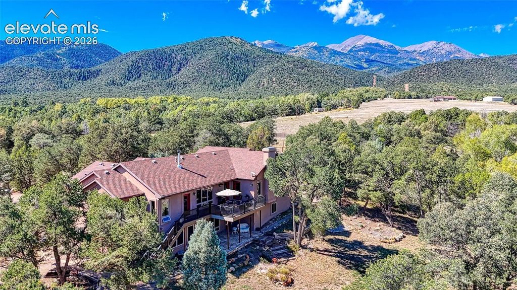 990 Hamilton Creek Road, Coaldale