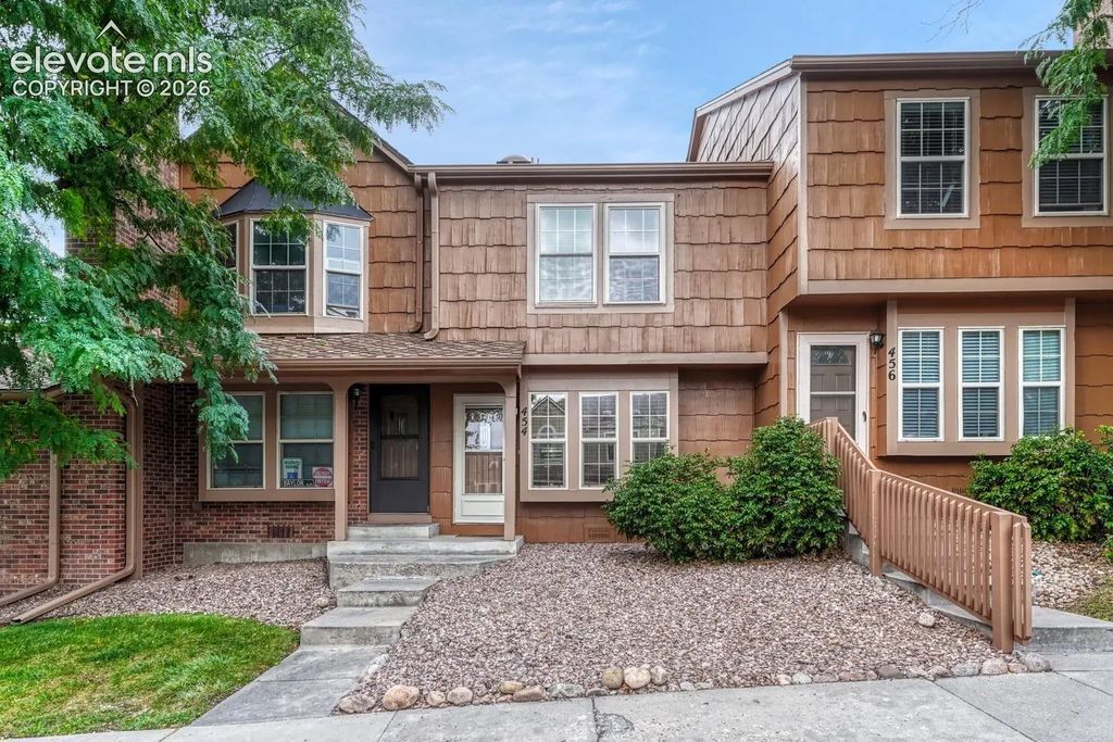 454 Rolling Hills Drive, Colorado Springs