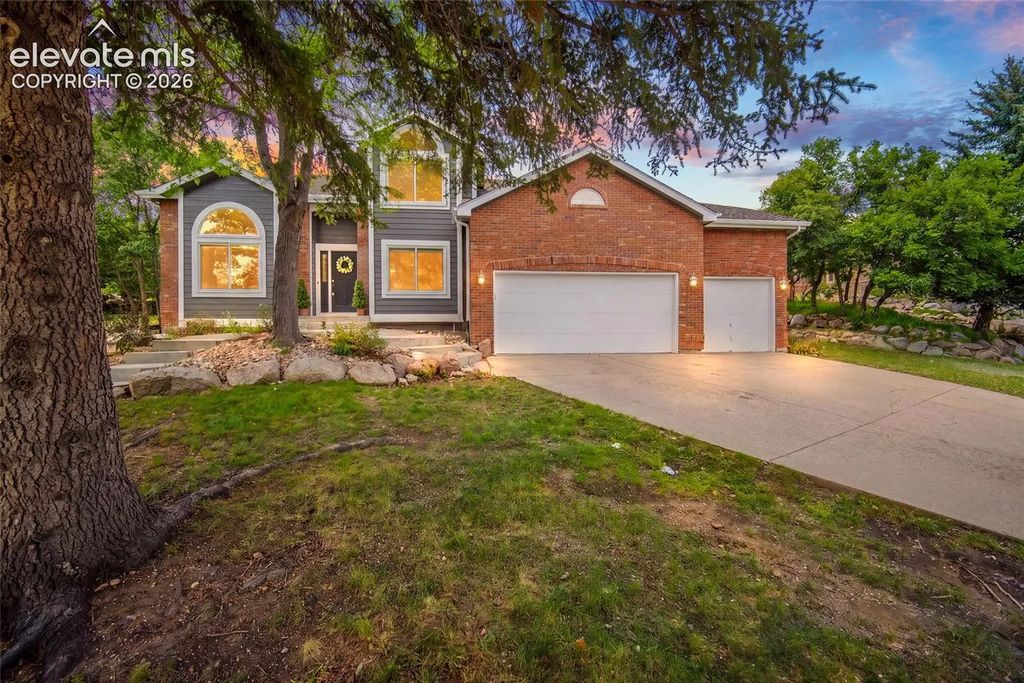 125 Ravenglass Way, Colorado Springs