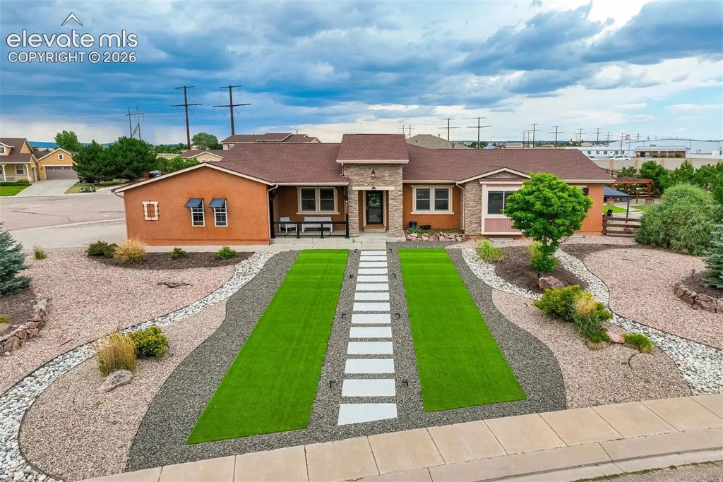 7555 Antelope Meadows Circle, Peyton