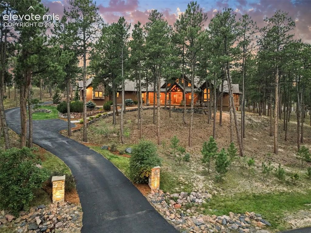 4945 Saxton Hollow Road, Colorado Springs