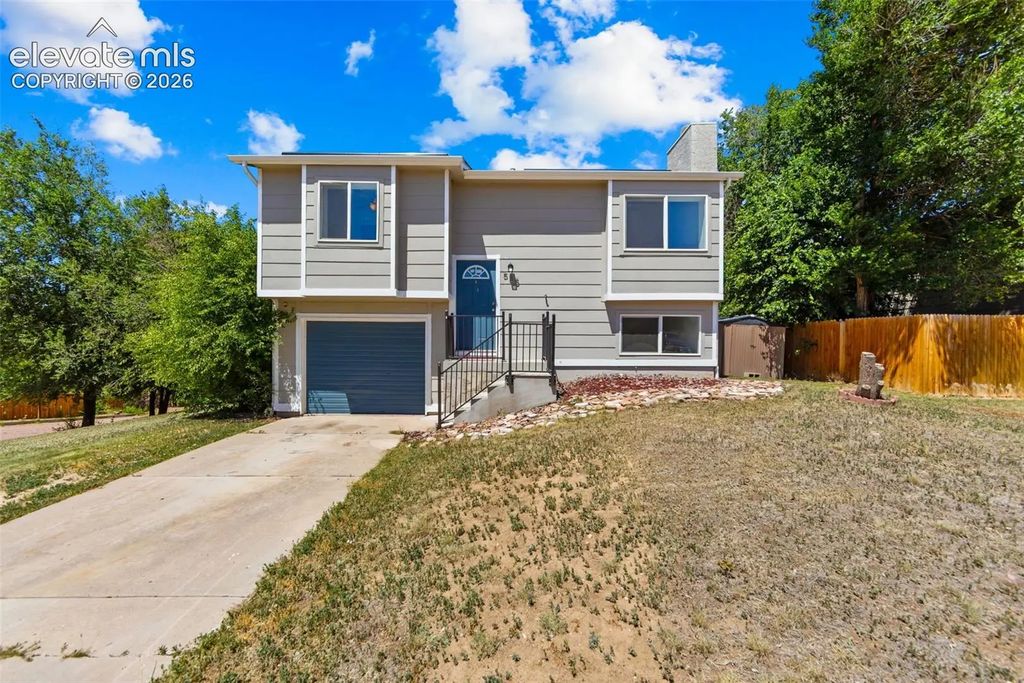 585 Blossom Field Road, Fountain