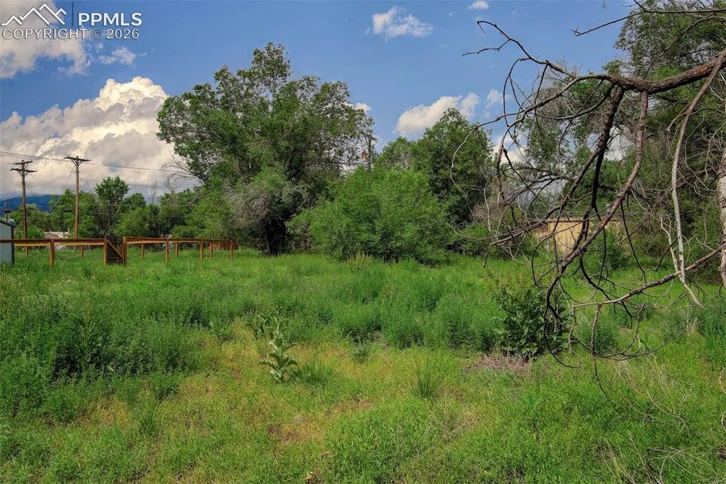 508 Sunset Road, Colorado Springs