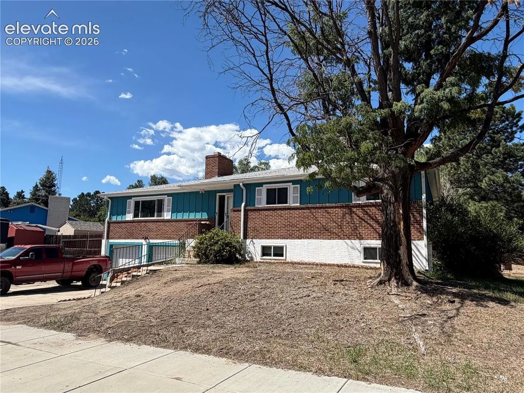 2802 Flintridge Drive, Colorado Springs