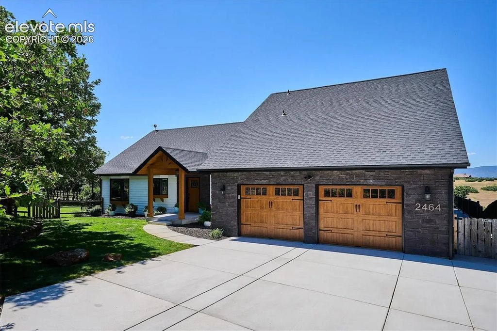 2464 W Wolfensberger Road, Castle Rock