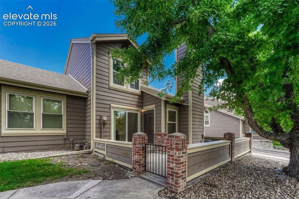 6516 Foxdale Circle, Colorado Springs