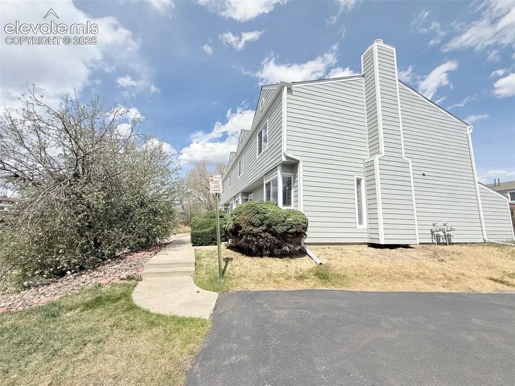 7612 Lexington Manor Drive, Colorado Springs