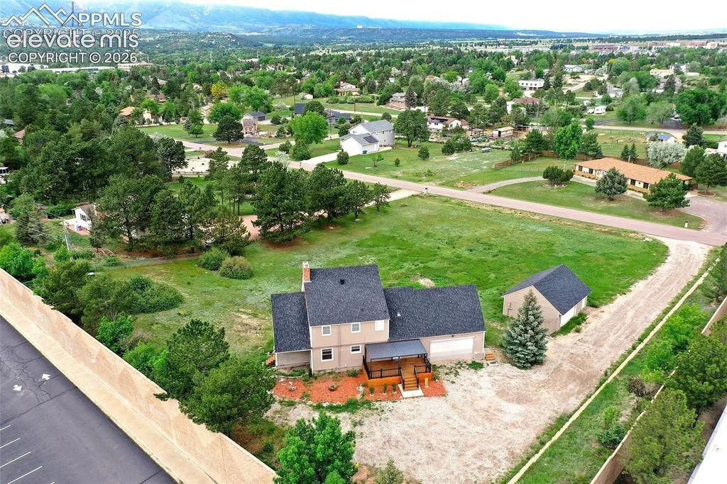 1275 Berglind Road, Colorado Springs