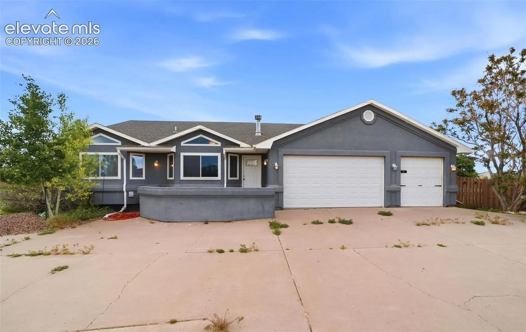 321 W Linden Avenue, Pueblo West