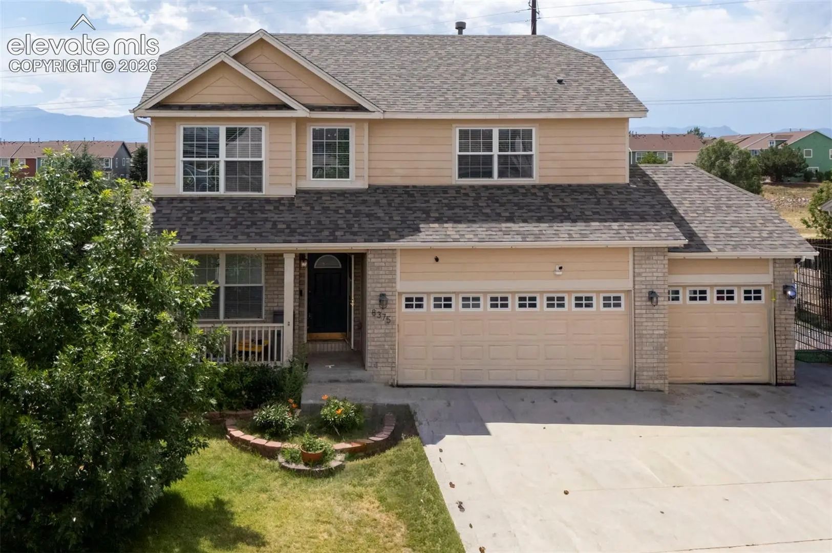 Residential Real Estate for Sale located in the neighborhood of Claremont Ranch, in the city of Colorado Springs, CO