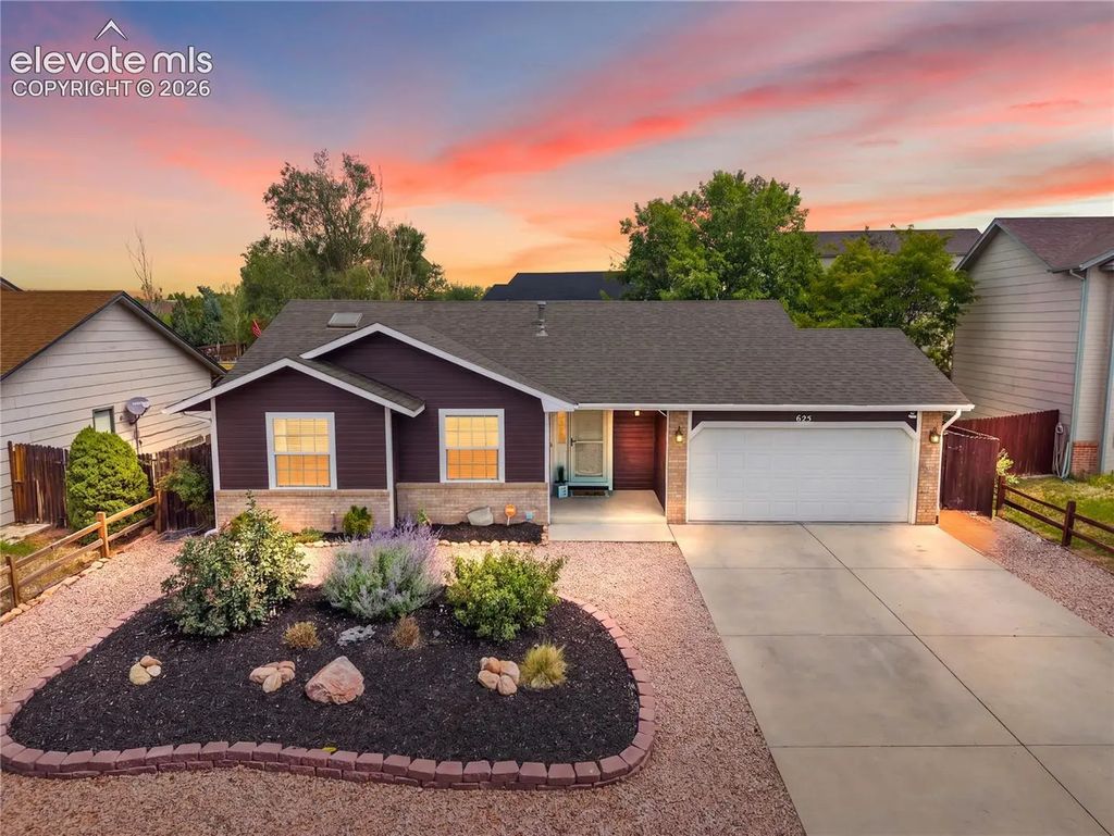 625 Jayton Drive, Colorado Springs