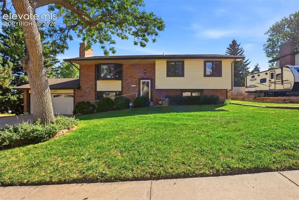 5275 Ladera Lane, Colorado Springs