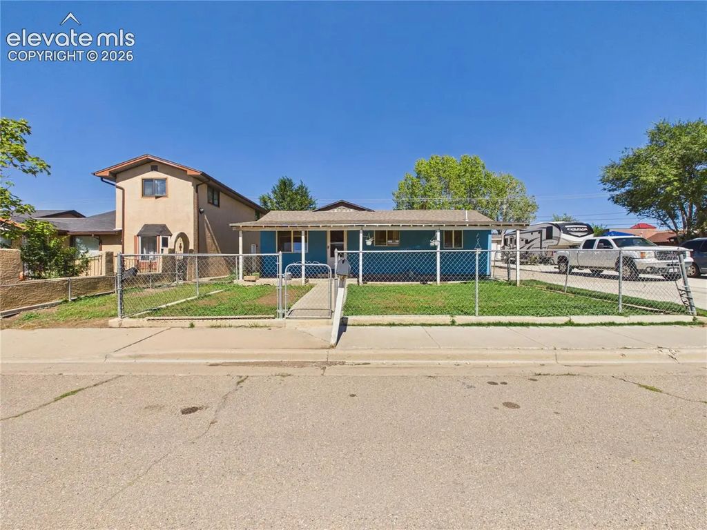 2805 E 16th Street, Pueblo