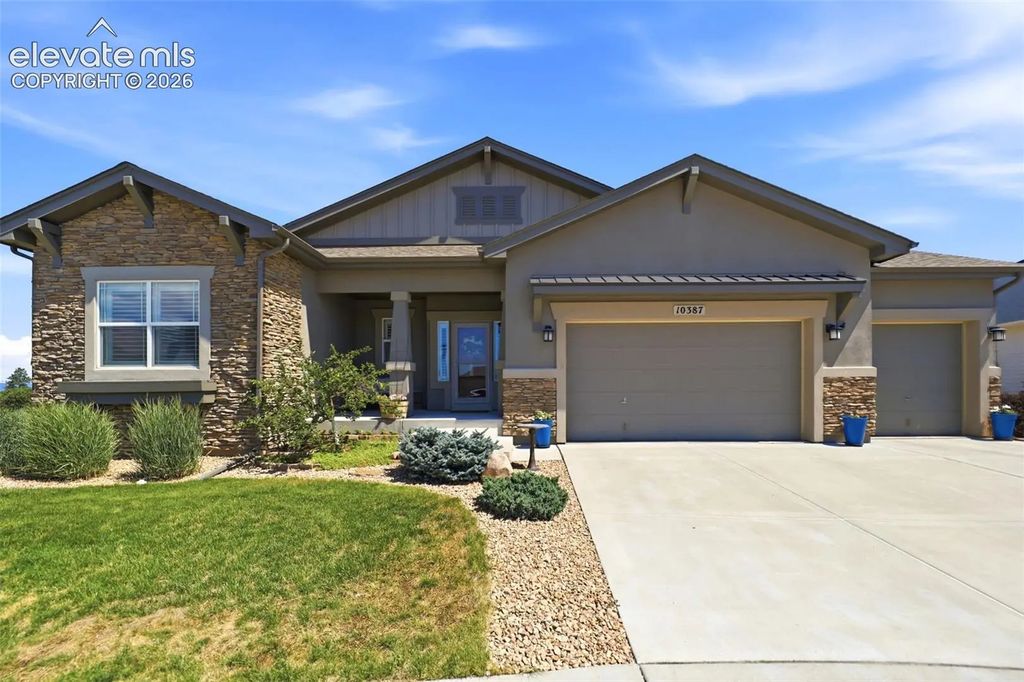 10387 Rifle Falls Way, Colorado Springs