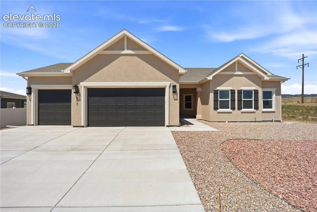 817 Keystone Loop, Canon City
