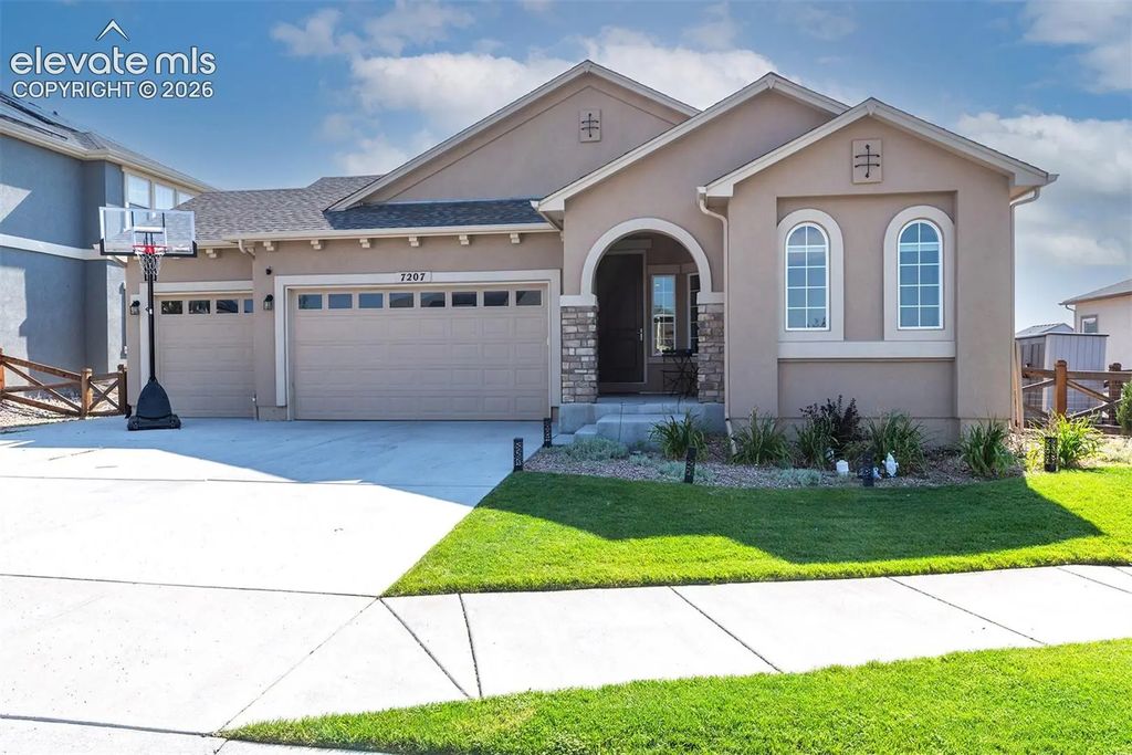 7207 Winterstone Court, Colorado Springs