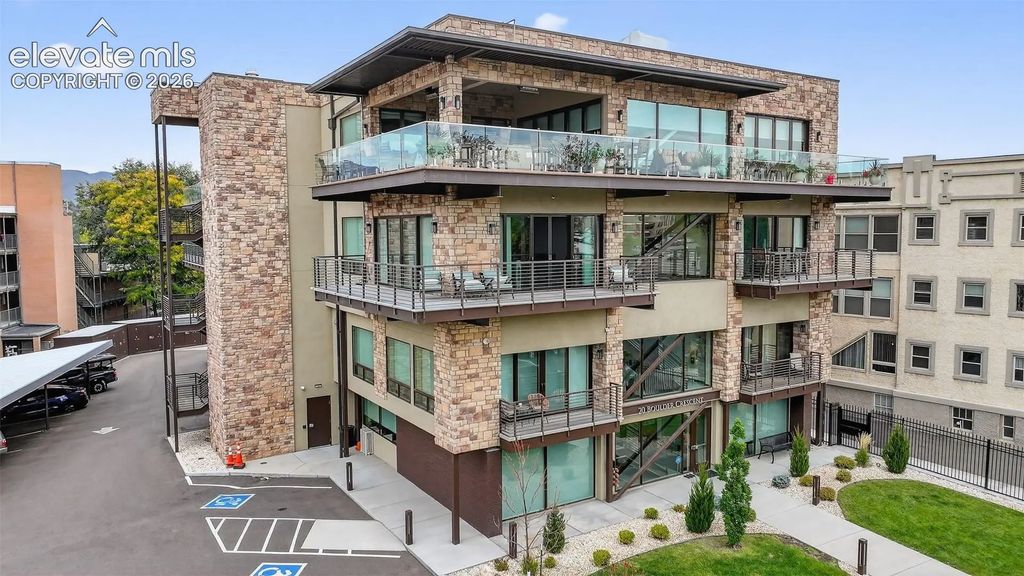 20 Boulder Crescent Street 202, Colorado Springs