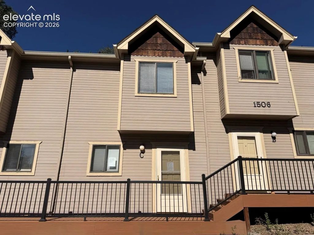 1506 Crestone Avenue C, Colorado Springs