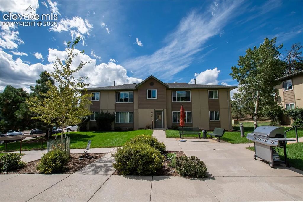 380 Paradise Circle C6, Woodland Park