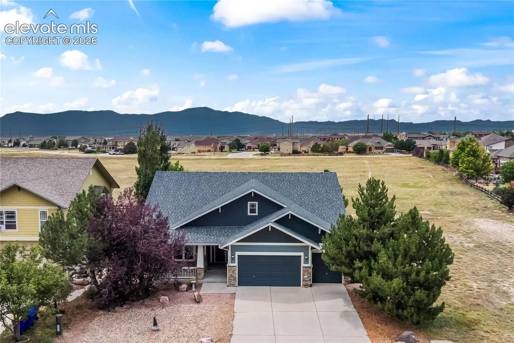 7264 Antelope Meadows Circle, Peyton