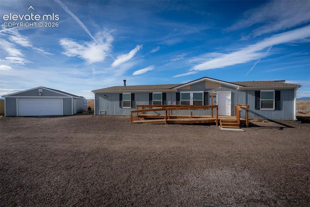20680 Boca Chica Heights, Fountain