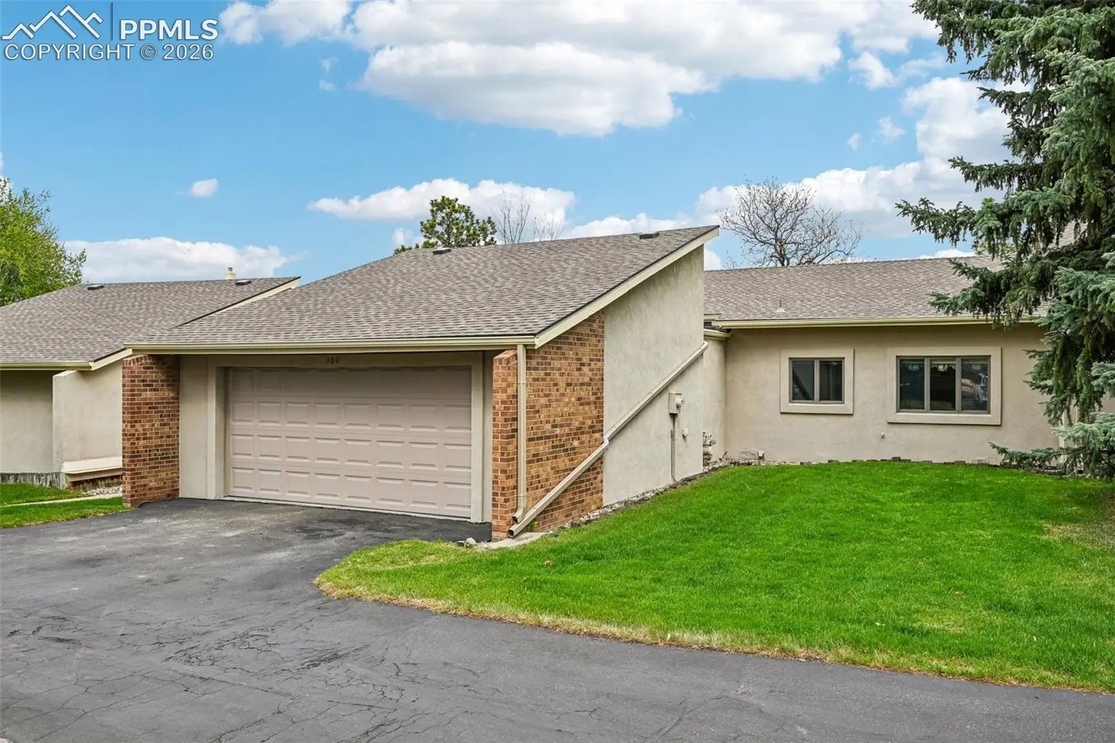 2532063, Residential, 360 Blue Windsor Lane, Colorado Springs, CO, Fairway Village, 80906