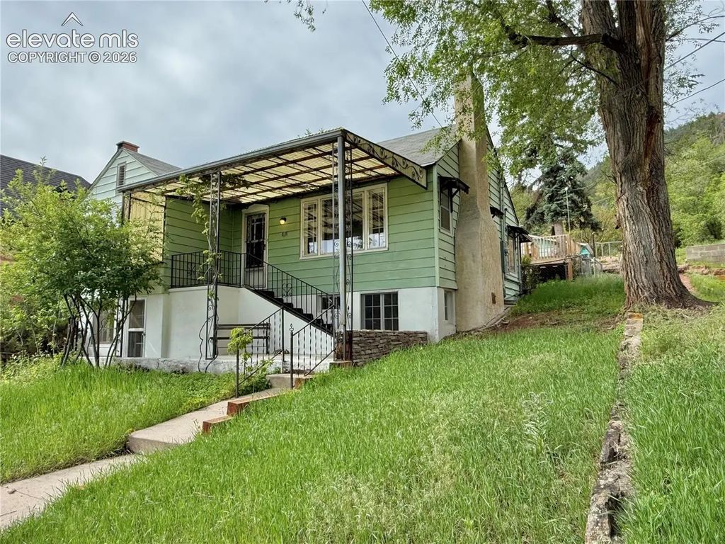 815 Midland Avenue, Manitou Springs