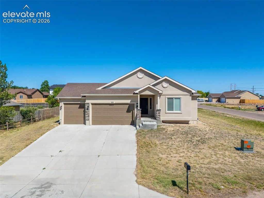 395 W Coral Drive, Pueblo West