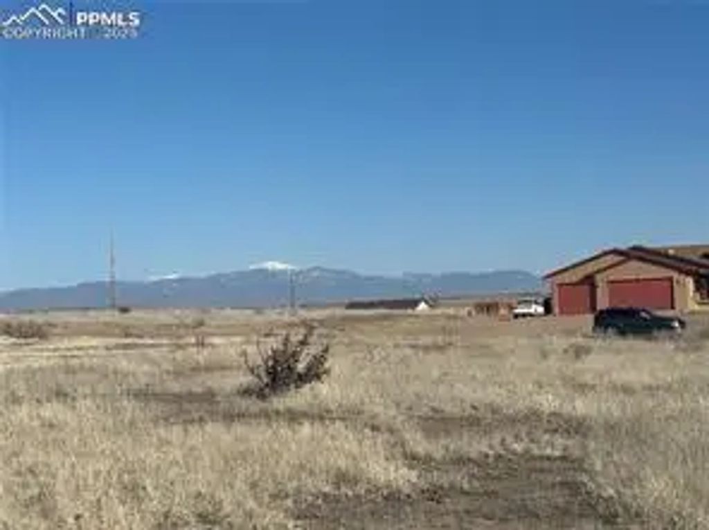 1974 E Jacks Lane, Pueblo West