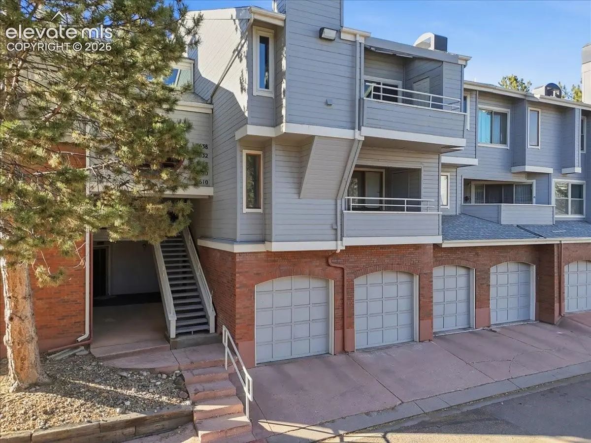 3577852, Residential, 3638 Iguana Drive, Colorado Springs, CO, Villa Homes, 80910