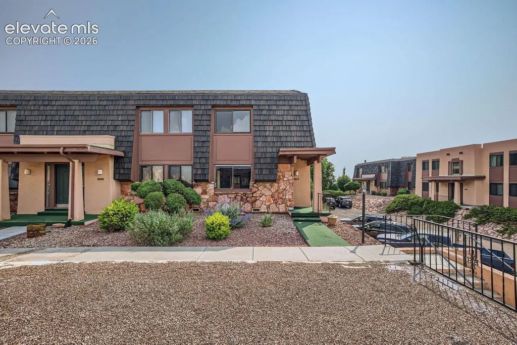 2913 Mesa Road A, Colorado Springs