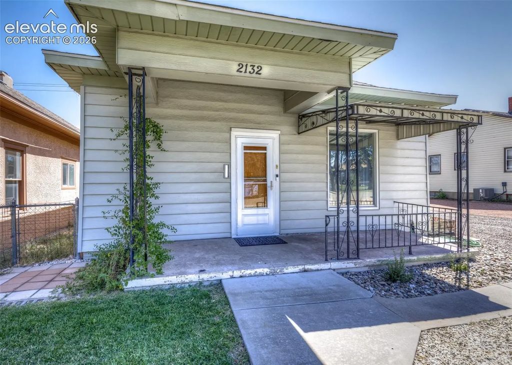 2132 E Routt Avenue, Pueblo