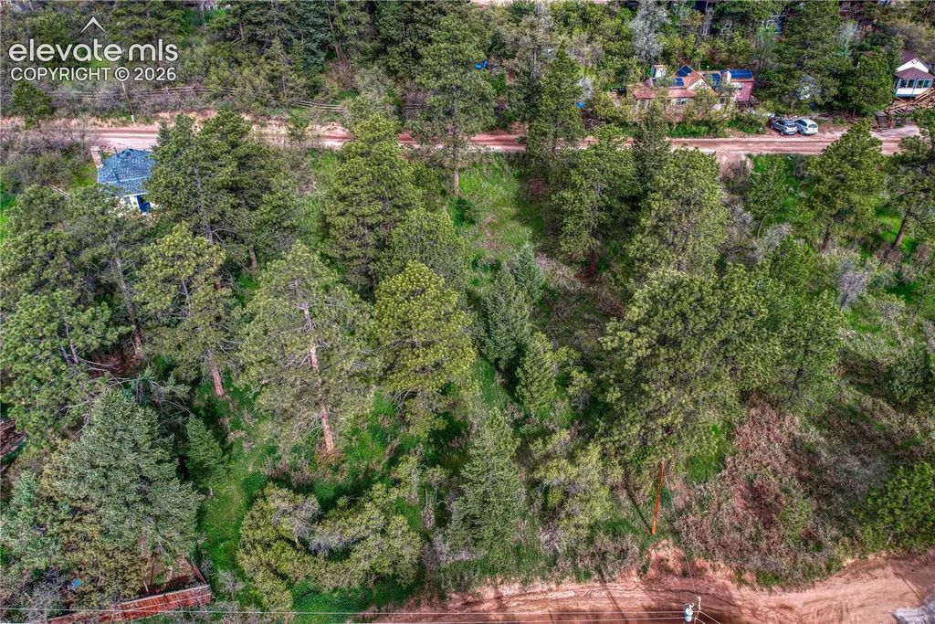 Virginia Avenue, Palmer Lake