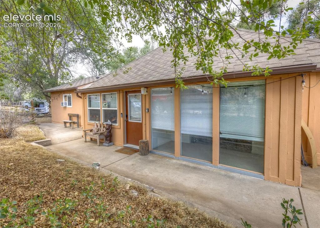 708 W 10th Street, Walsenburg