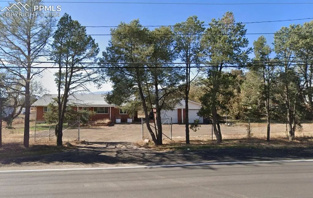 1355 Fountain Mesa Road, Fountain