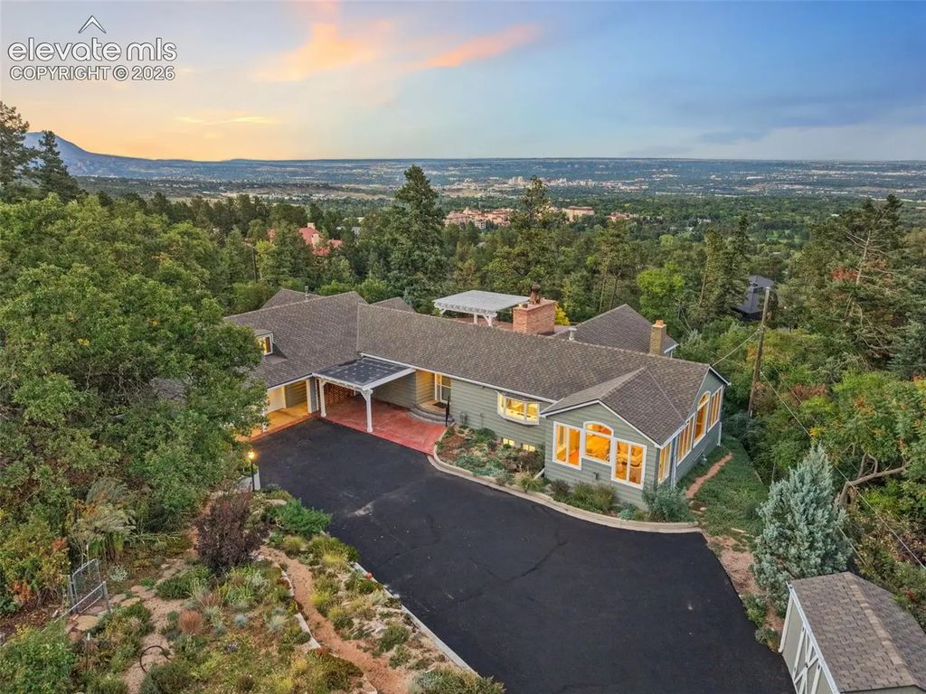 1670 Old Stage Road, Colorado Springs