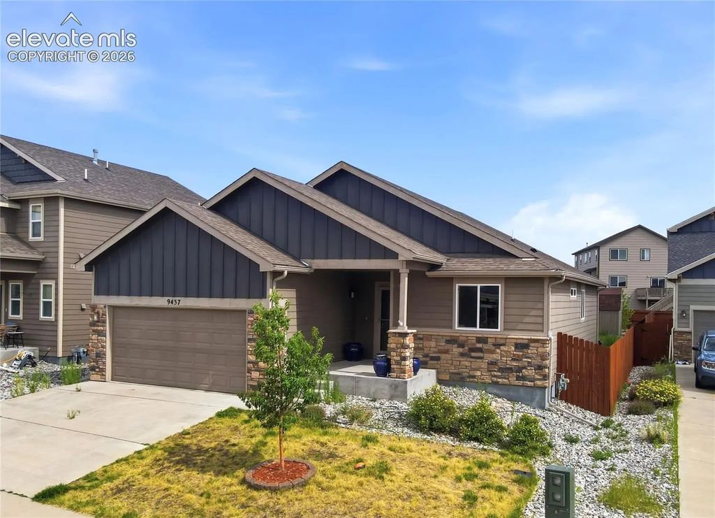 9437 Beryl Drive, Peyton