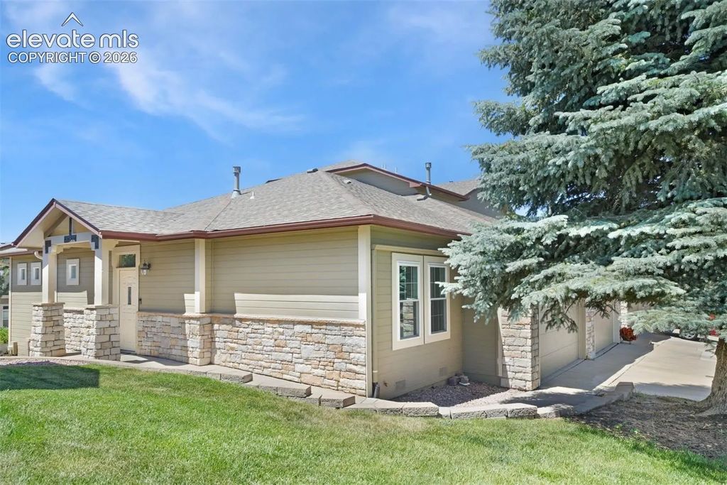 6471 Range Overlook Heights, Colorado Springs