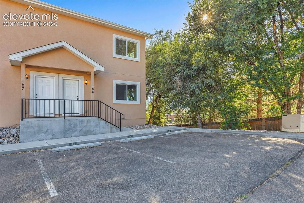 2220 E La Salle Street 108, Colorado Springs