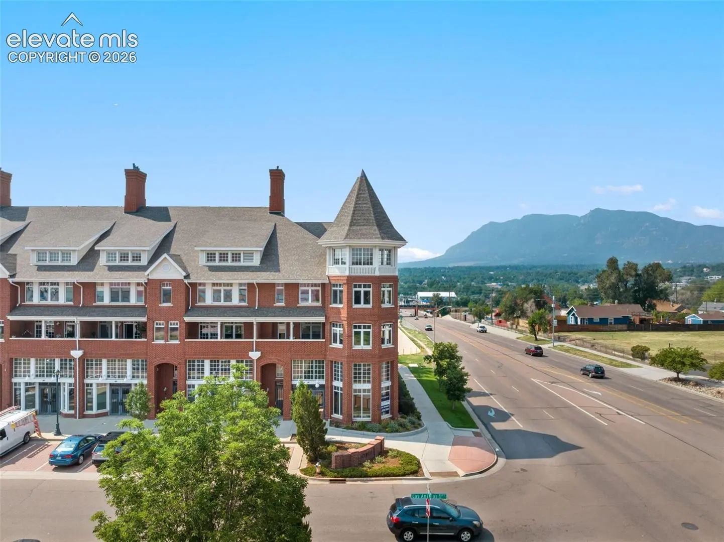 Homes for Sale in Colorado Springs, CO