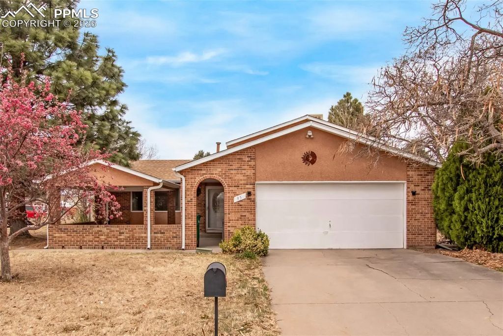 95 Regency Boulevard, Pueblo
