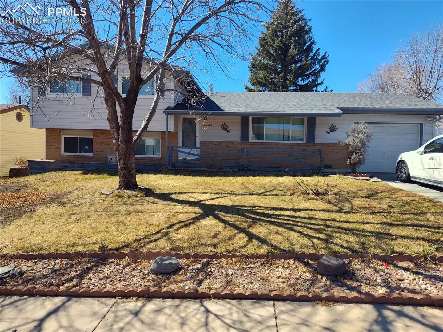 8391476, Residential, 1906 Montezuma Drive, Colorado Springs, CO, Pikes Peak Park, 80910