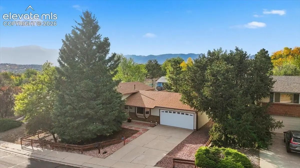 Homes for Sale in Colorado Springs, CO