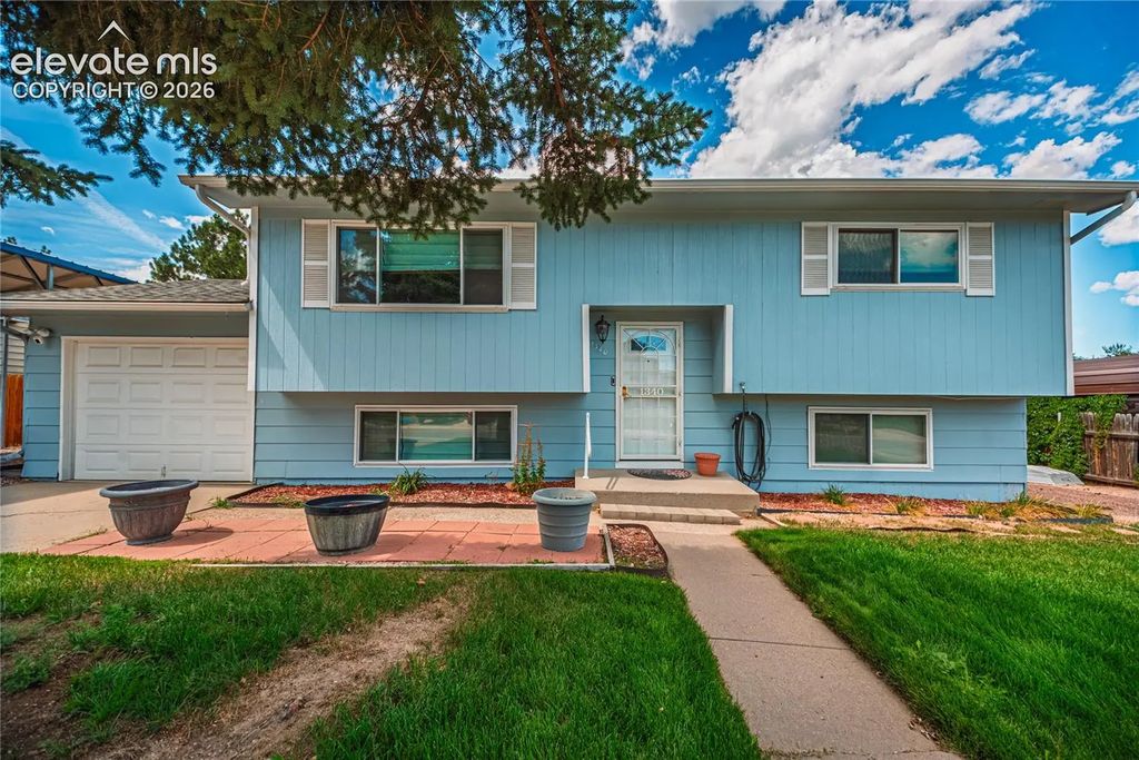 1340 Kachina Drive, Colorado Springs
