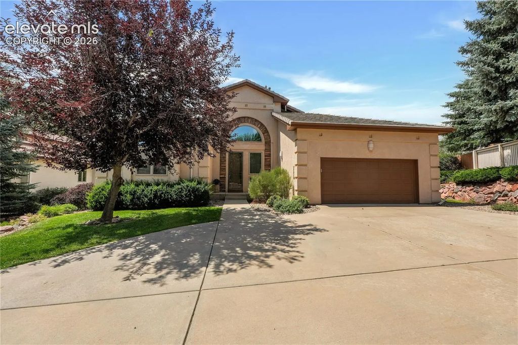 2836 Stonewall Heights, Colorado Springs