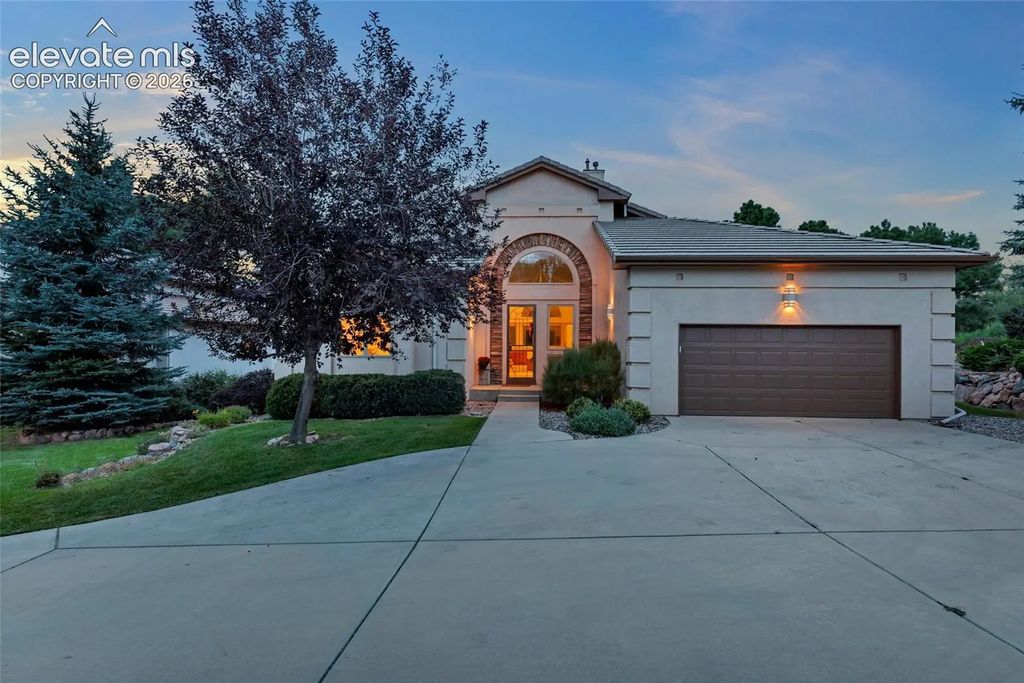 2836 Stonewall Heights, Colorado Springs