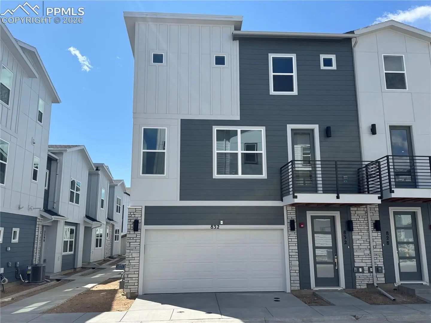 9505194, Residential, 832 Beckton Heights, Colorado Springs, CO, Centennial Townes, 80907