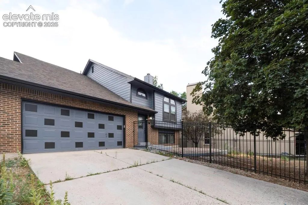 8555 Ilex Drive, Colorado Springs