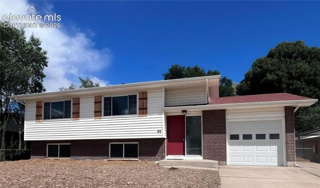 98 Landoe Lane, Colorado Springs